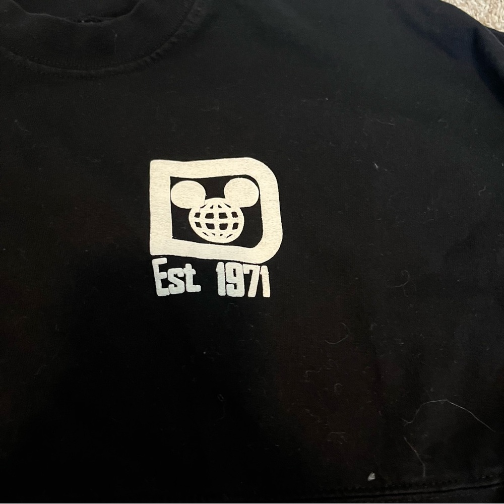 Walt Disney World black Spirit Jersey - Picture 2 of 5